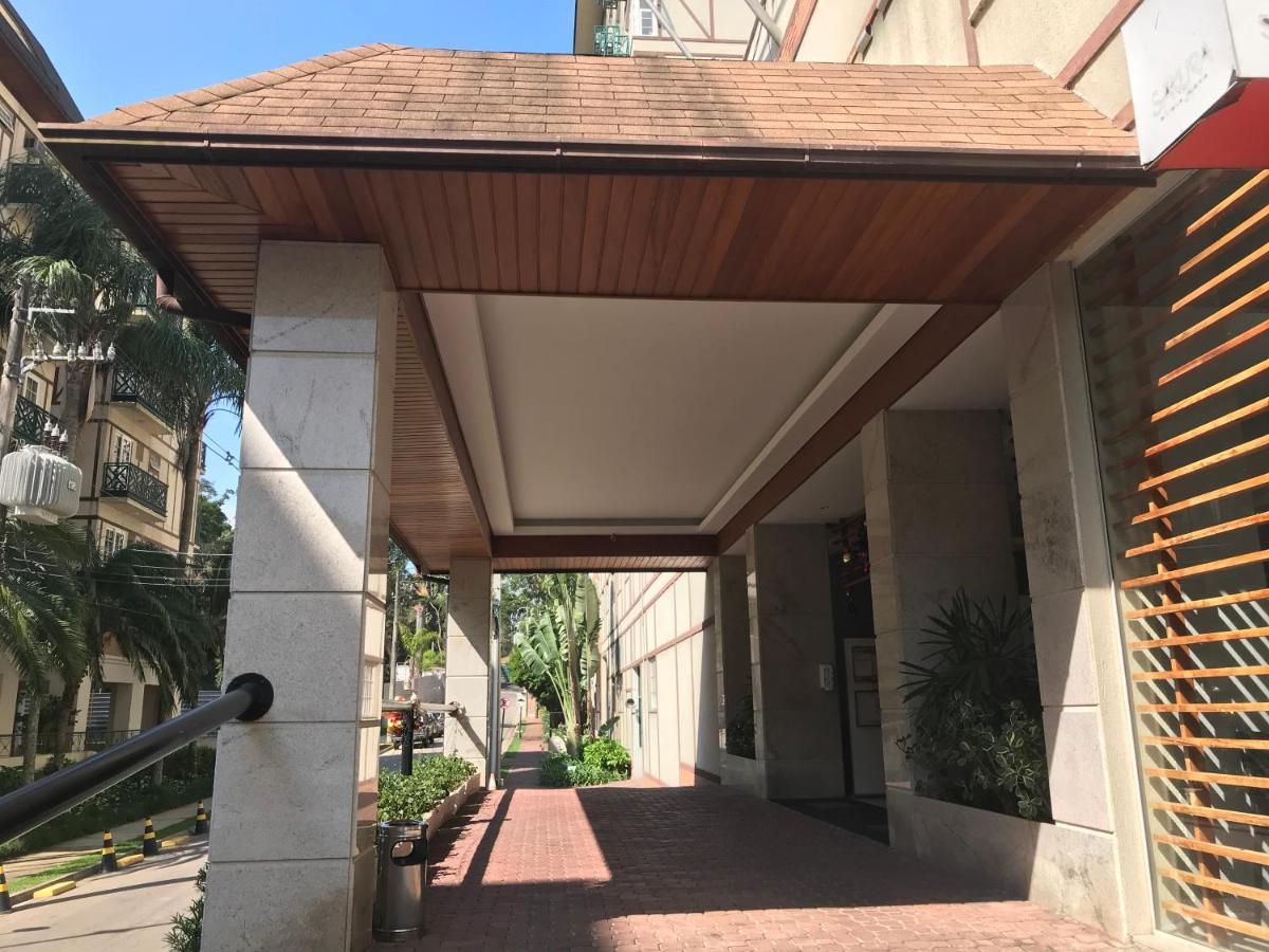 Tugurio Serrano Petrópolis Exterior foto